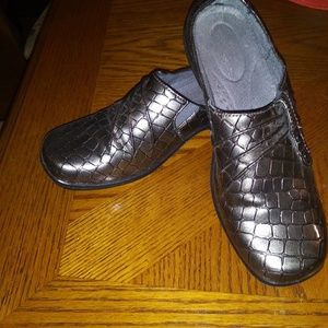 Croc Skin Style Mule Women's Size 7
